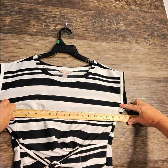 Banana Republic Black and White Striped Blouse - Picture 3 of 6